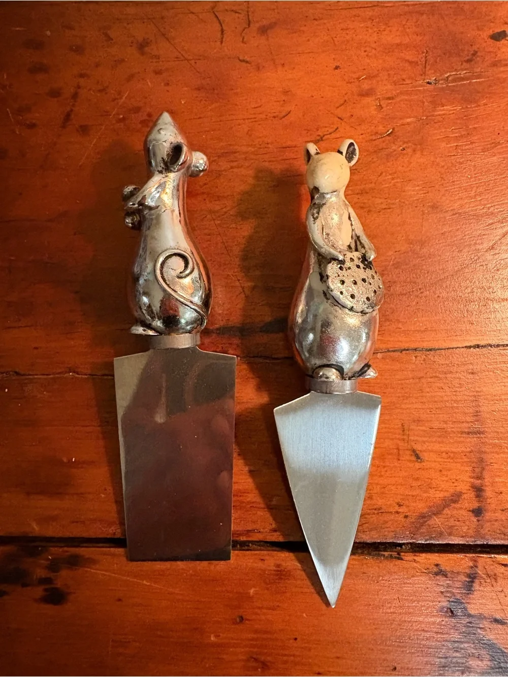 Boston Warehouse stainless Steel Mouse Cheese Knife Set 2